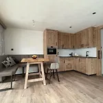 Samnaun, Chaletdmot Apartament